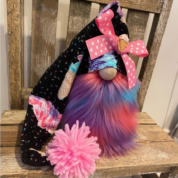 🍧Ice Cream Gnome, Ice Cream Decor, Dessert, Birthday, Tiered Tray Decor - Picture 3 of 4